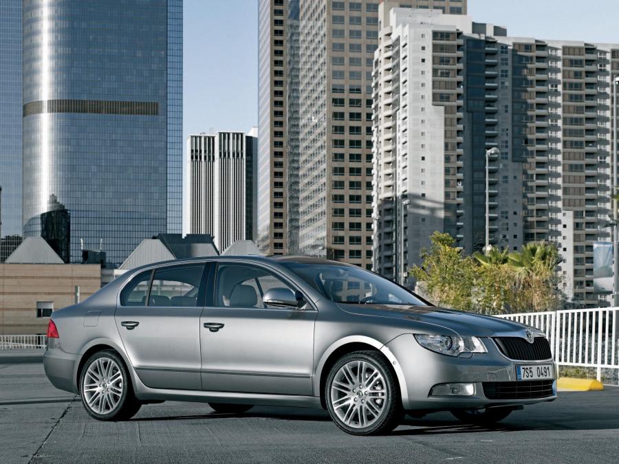  Skoda Superb 2008 года  (фото 39 из 131)